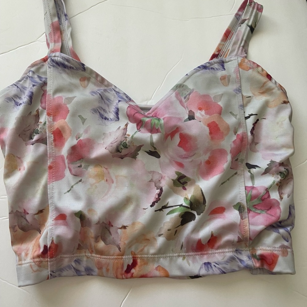 Kortni Jeane latter top size medium